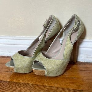 Marco Santi Green Heels (Size 8.5)